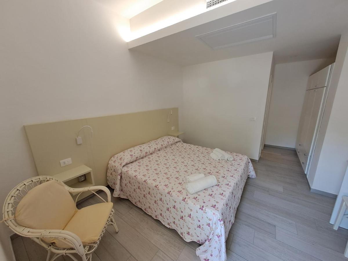 Le Roccette Mare Beach Hotel & Restaurant Тропея Экстерьер фото