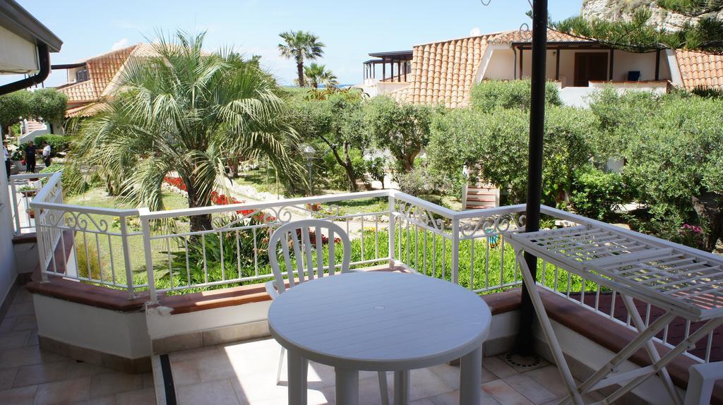 Le Roccette Mare Beach Hotel & Restaurant Тропея Номер фото