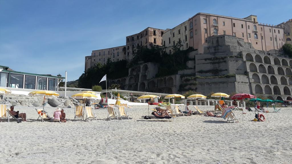 Le Roccette Mare Beach Hotel & Restaurant Тропея Экстерьер фото