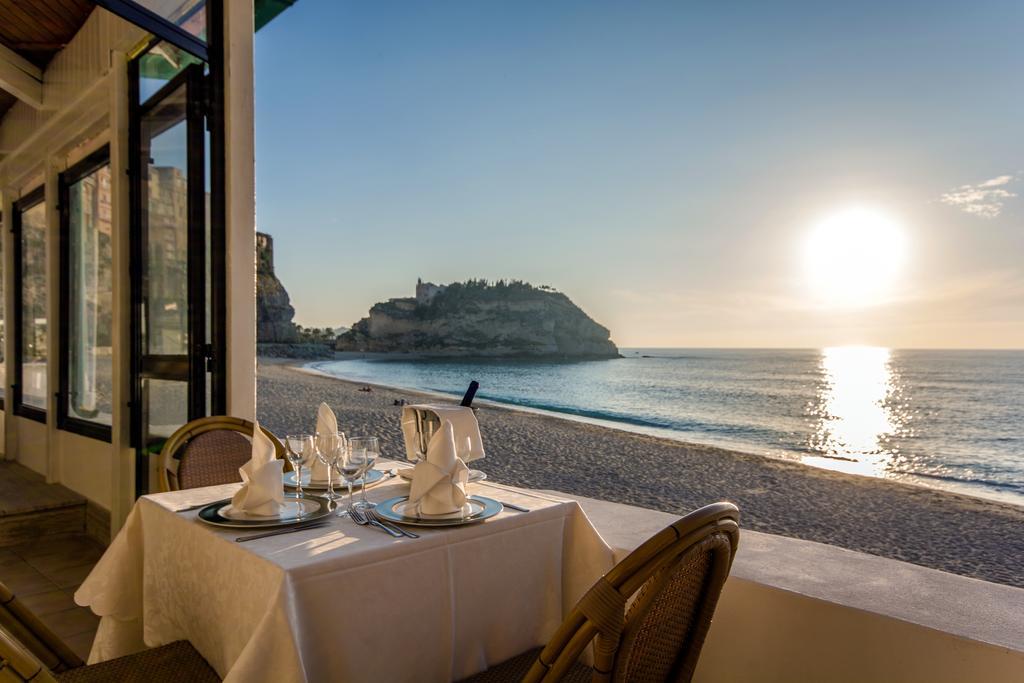 Le Roccette Mare Beach Hotel & Restaurant Тропея Экстерьер фото